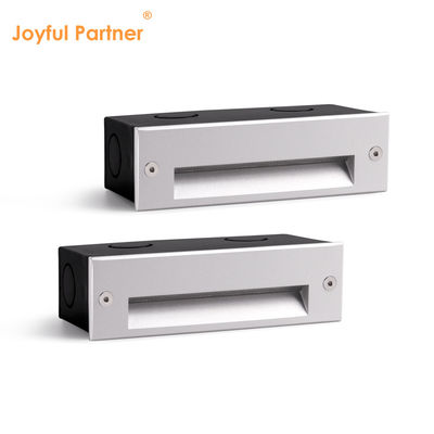 สี่เหลี่ยม 220V 5W LED Wall Pack Lights IP65 3000K การส่องแสงทางเดินภายนอก