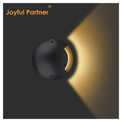 โคมไฟฝังขั้นบันไดแบบฝังด้านเดียว 12 24 โวลต์ แบบปล่อยแสงด้านข้าง DIA 70MM สำหรับทางเดิน