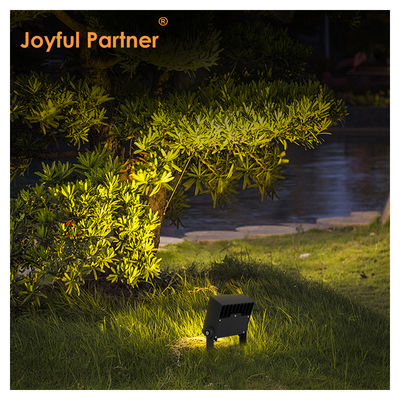 LED Outdoor Garden Spot Light โหลดอัลลูมิเนียมสี่เหลี่ยม 130*130mm 16x1W LED สําหรับการใช้งานกลางแจ้ง