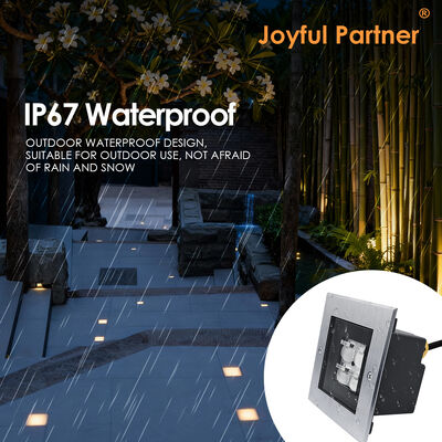 สี่เหลี่ยมเหล็ก Inground Up Light AC100-240V 4 * 2W LED 316 สแตนเลส ทริมกับสายไฟฟ้า 0.5M
